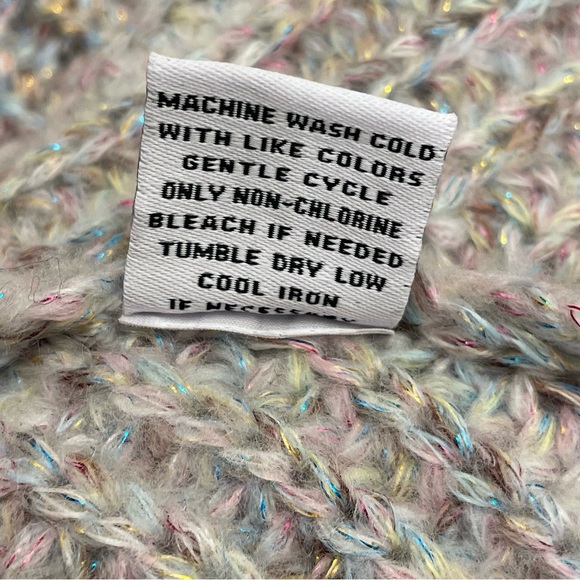 525 Asymmetrical Bubble Sleeve Sweater - Picture 14 of 14